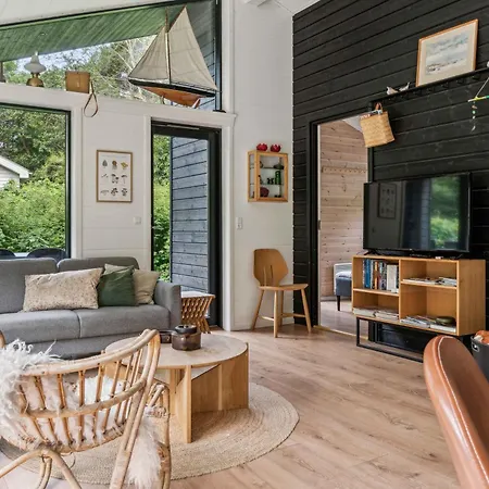 Scenic Summer House In Asserbo * Frederiksværk