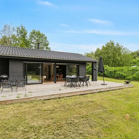 Semesterbostad Scenic Summer House In Asserbo