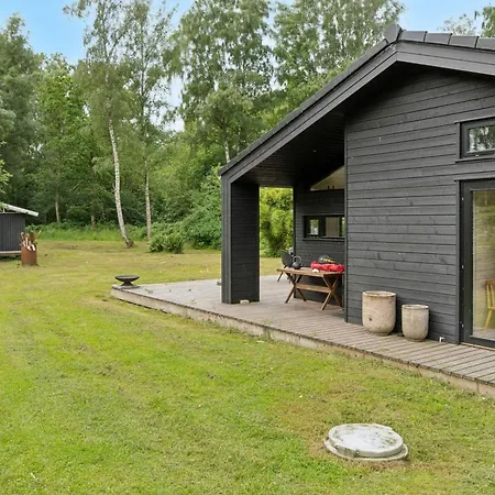 Semesterbostad Scenic Summer House In Asserbo Frederiksværk